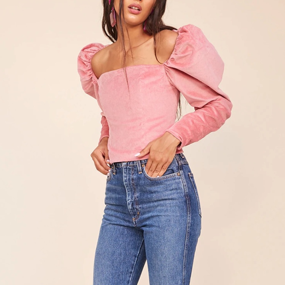 New without tags gorgeous LPA top perfect for spring/summer!!